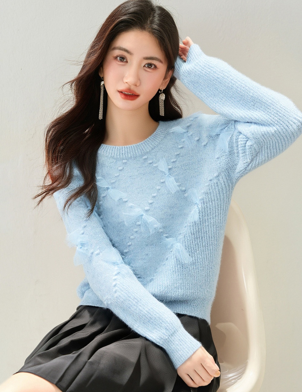 Round neck thick autumn and winter sweater bow pullover tops
