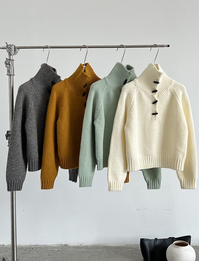 Horn buckle thick coat Korean style sweater for women