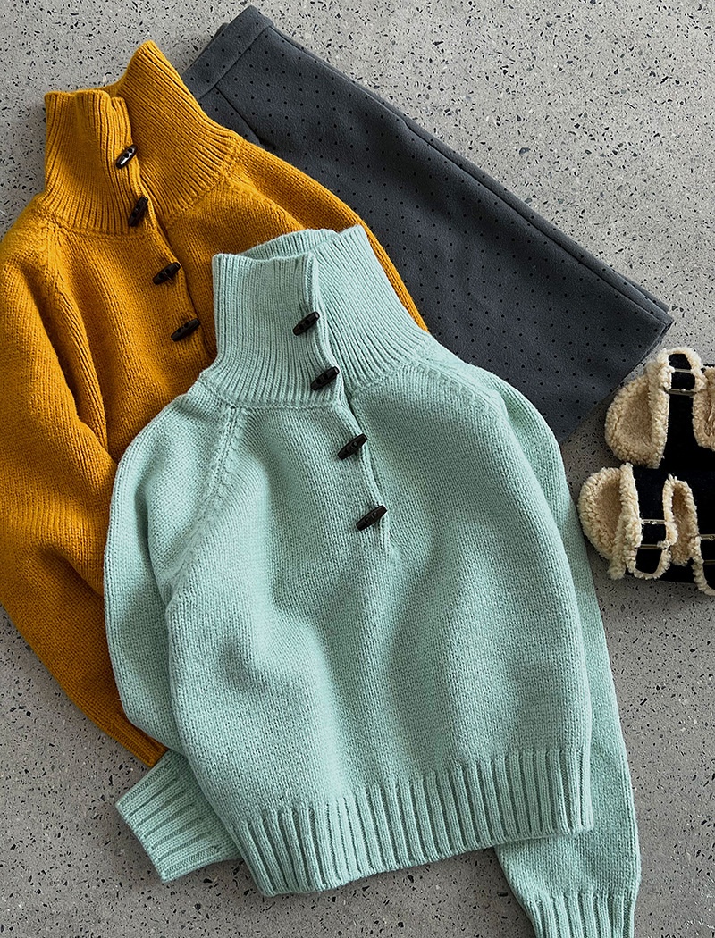 Horn buckle thick coat Korean style sweater for women