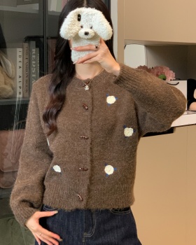 Colors embroidery coat tender sweet sweater