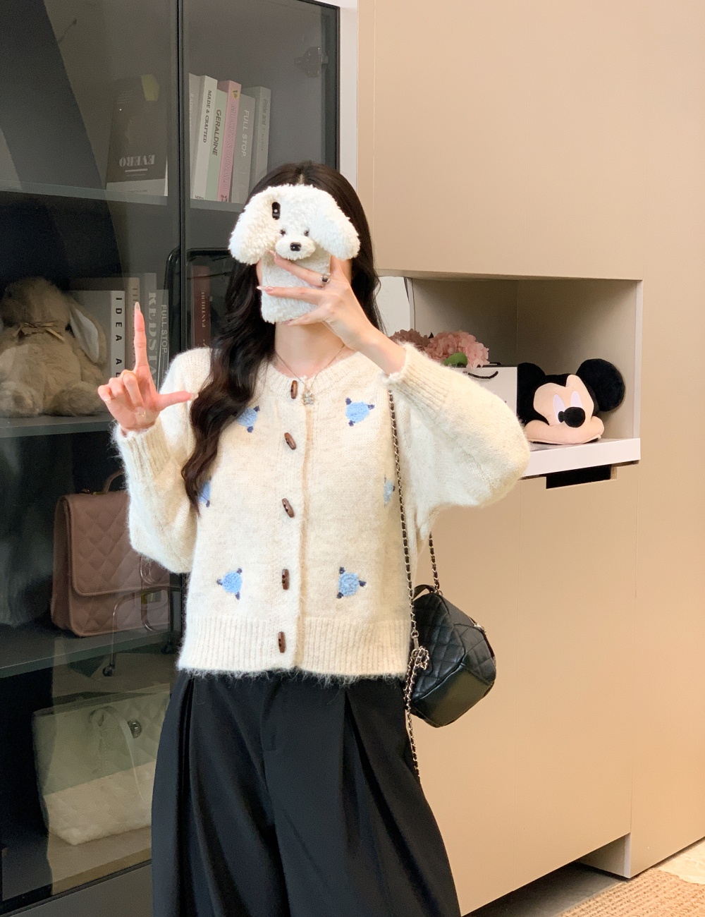 Colors embroidery coat tender sweet sweater