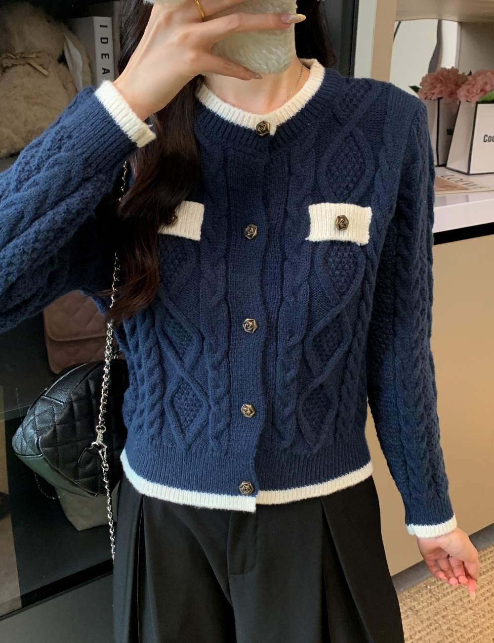 Thick lazy short sweater niche slim knitted cardigan