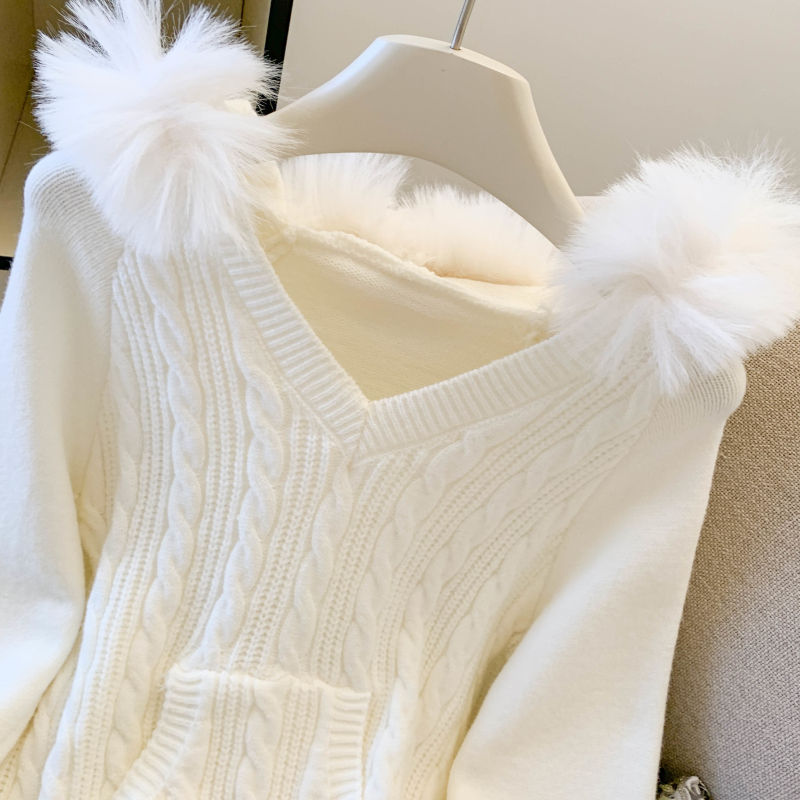 Sweet knitted coat twist hooded with hair for women