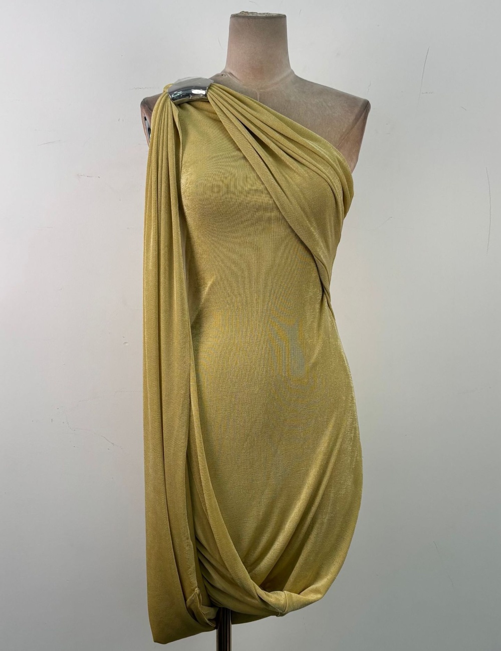 Temperament strapless pure T-back chouzhe simple niche dress