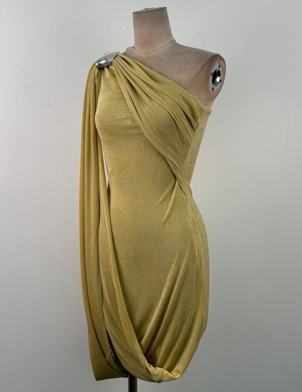 Temperament strapless pure T-back chouzhe simple niche dress