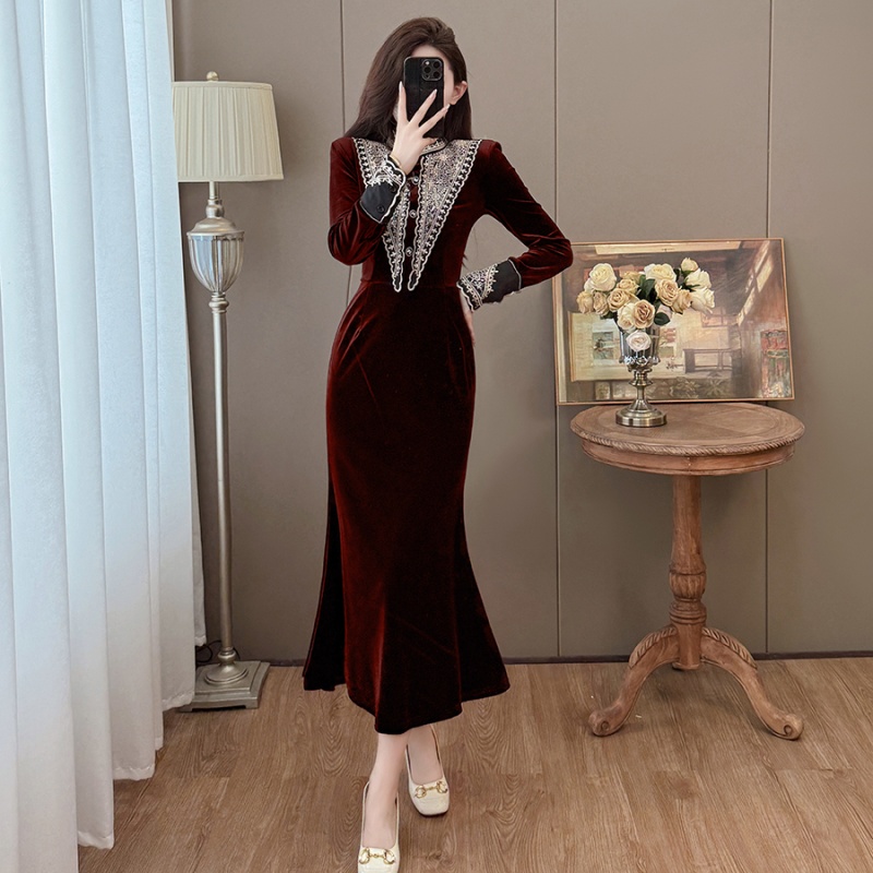 Red velvet autumn and winter mermaid niche dress