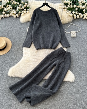 Long sleeve round neck sweater loose tops a set for women