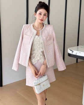 Autumn and winter brooch beading coat 2pcs set