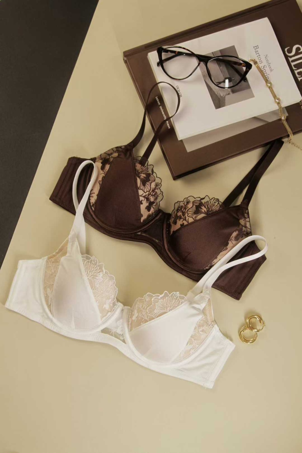 Thin lace sexy Lingerie splice embroidered Bra a set