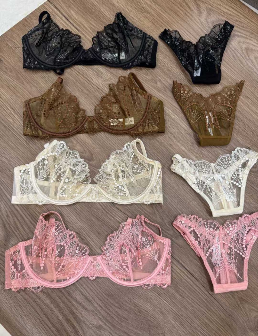 Small rims lace Bra gather France style underwear a set