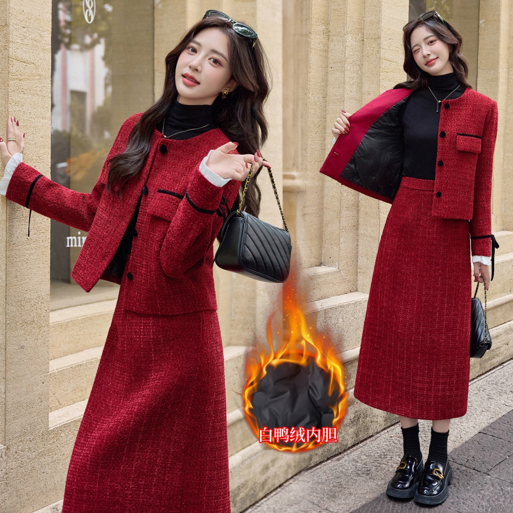 Winter chanelstyle long skirt coarse flower coat a set