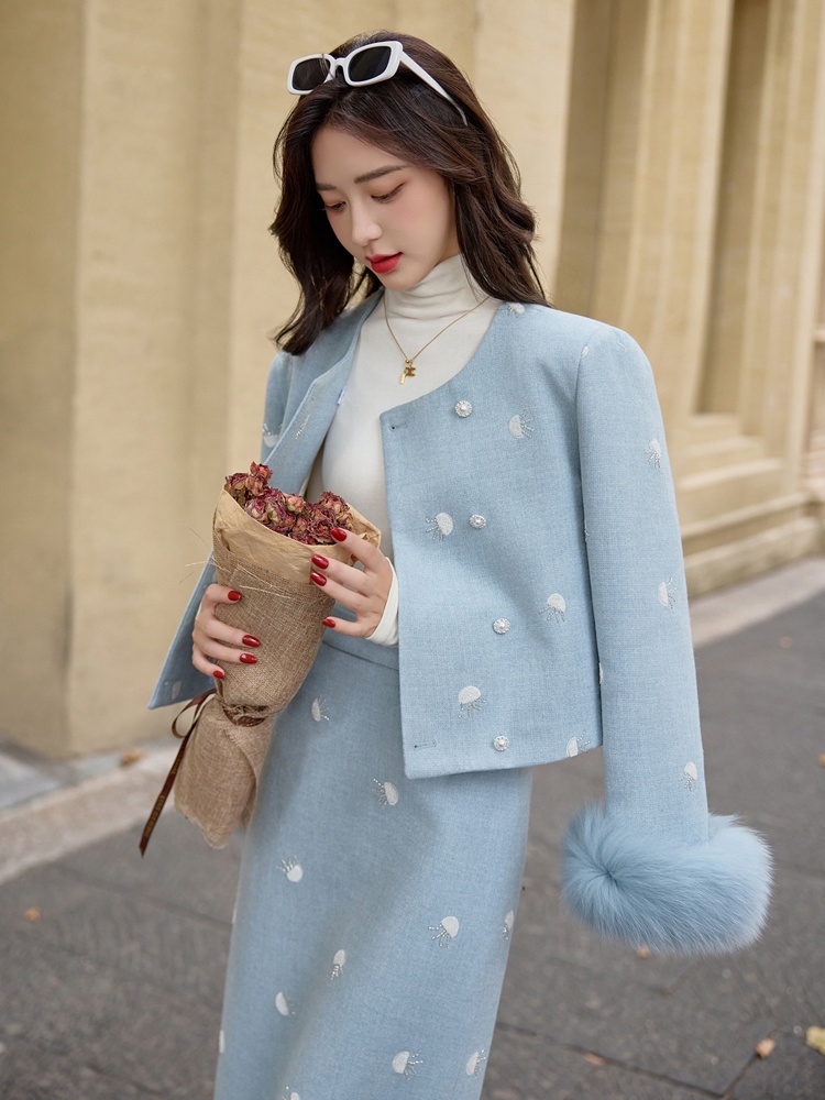 Winter embroidery coat beading duck down long skirt a set