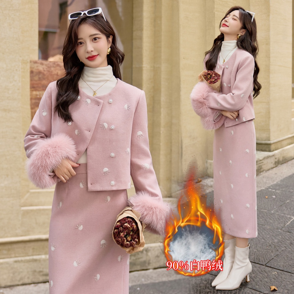 Winter embroidery coat beading duck down long skirt a set