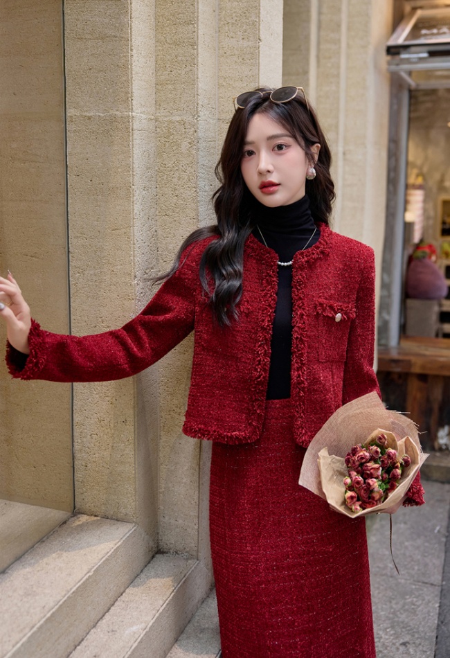 Bride winter red coat duck down down long skirt 2pcs set