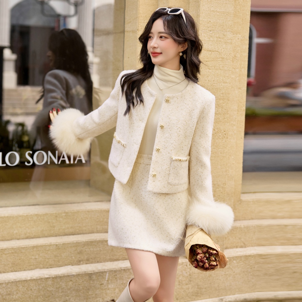 Winter chanelstyle fox fur short skirt duck down wool coat a set