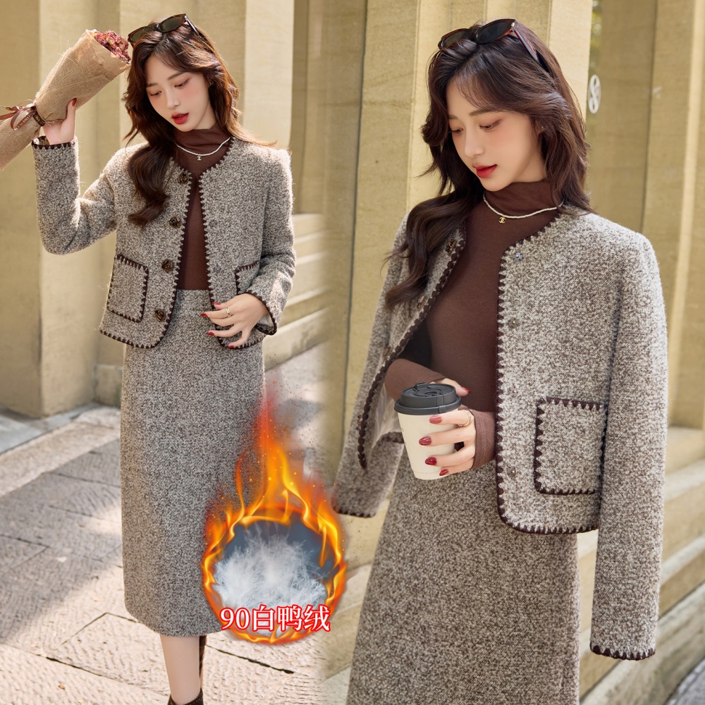Duck down embroidery long skirt winter jacket a set