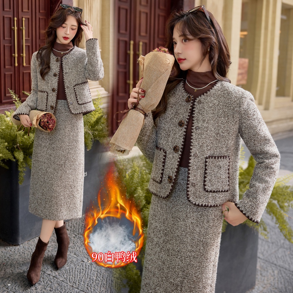 Duck down embroidery long skirt winter jacket a set
