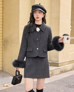 Winter chanelstyle coat fox fur sleeve short skirt a set