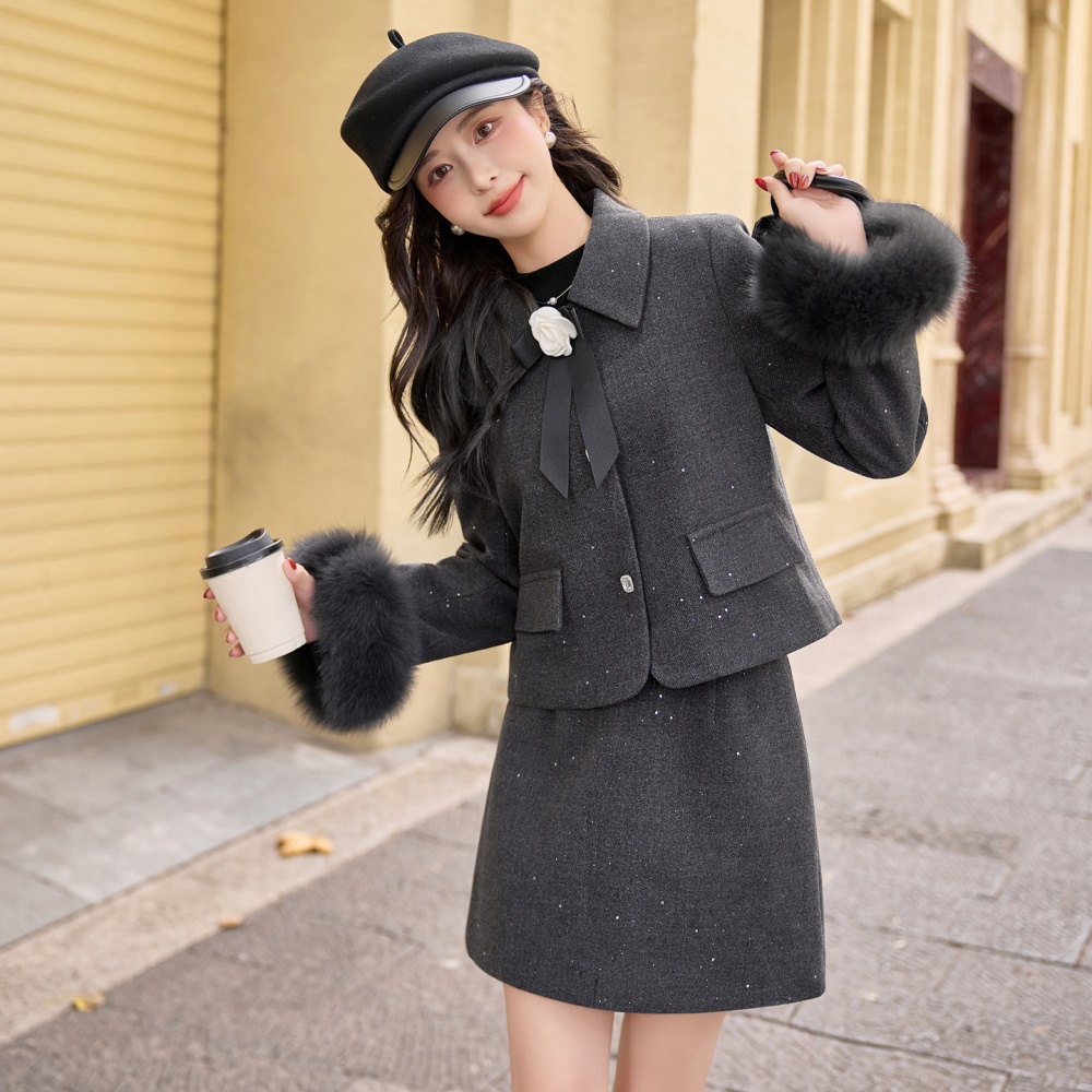 Winter chanelstyle coat fox fur sleeve short skirt a set
