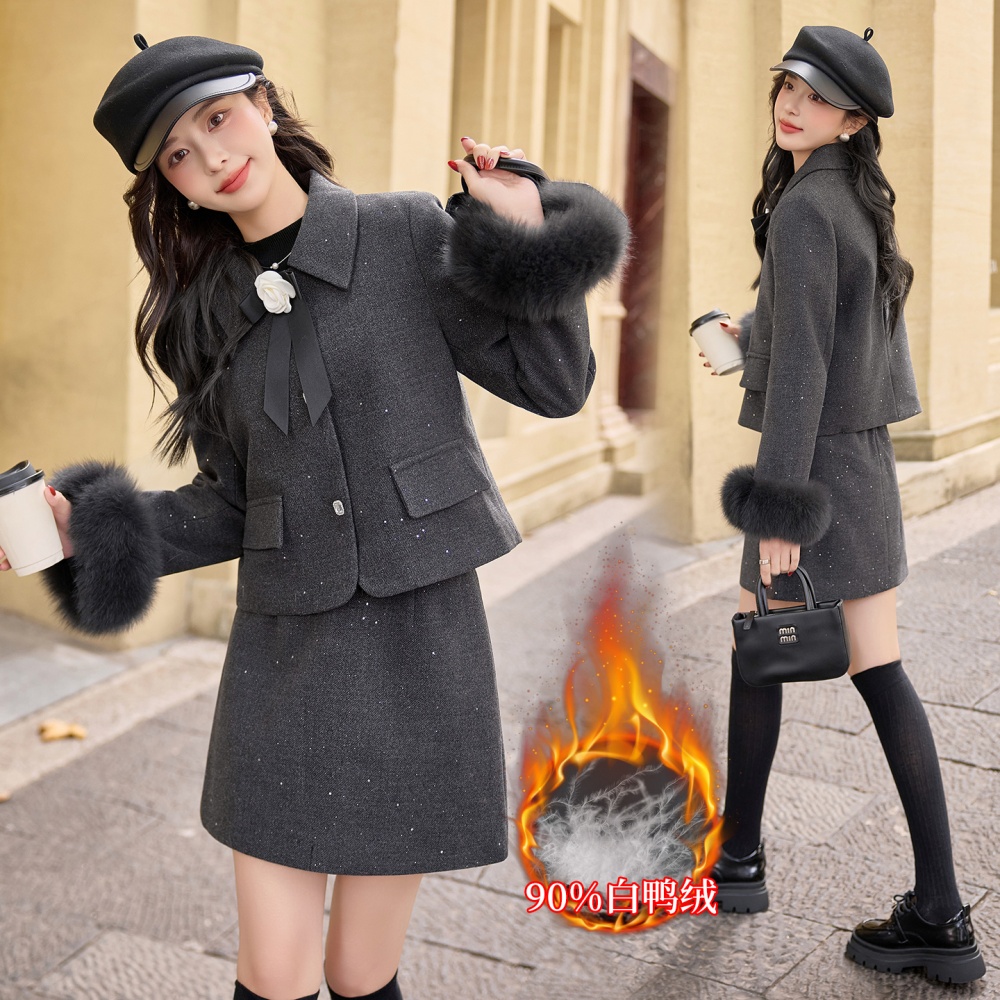 Winter chanelstyle coat fox fur sleeve short skirt a set