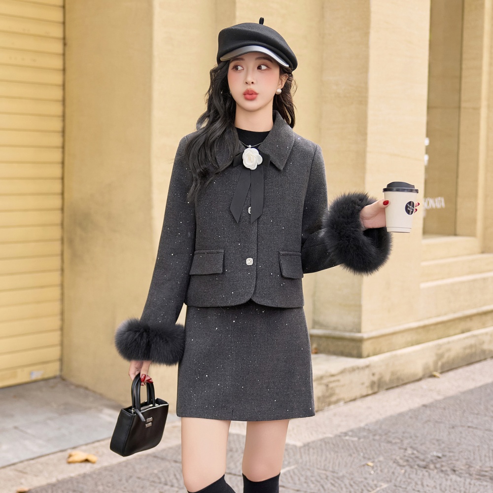 Winter chanelstyle coat fox fur sleeve short skirt a set