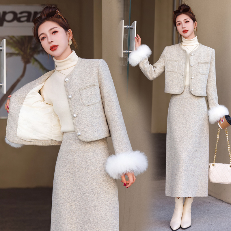 Duck down fox fur coat chanelstyle winter down coat a set