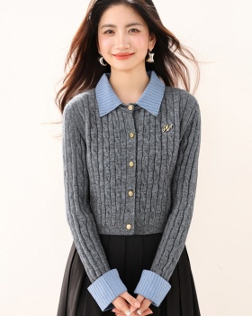 Show young Western style splice sweater