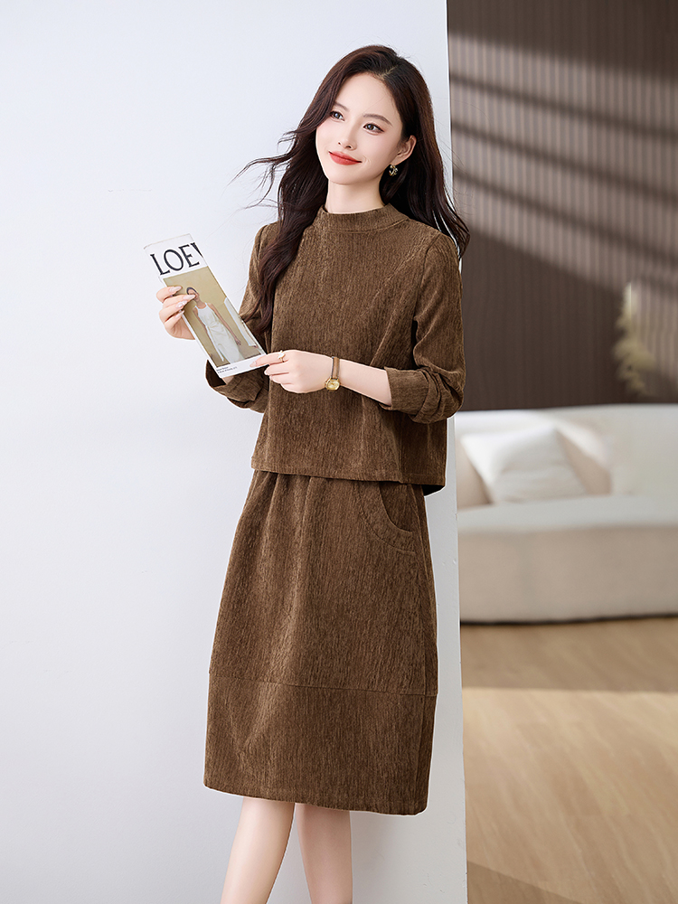 Slim short tops Casual skirt 2pcs set for women