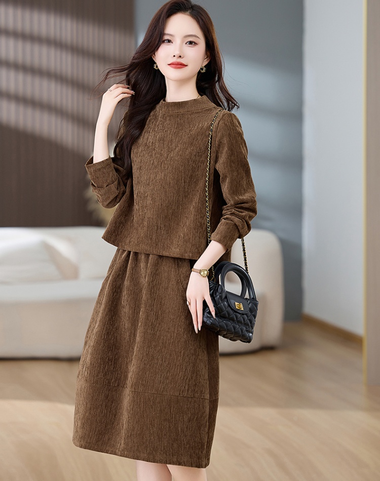 Slim short tops Casual skirt 2pcs set for women