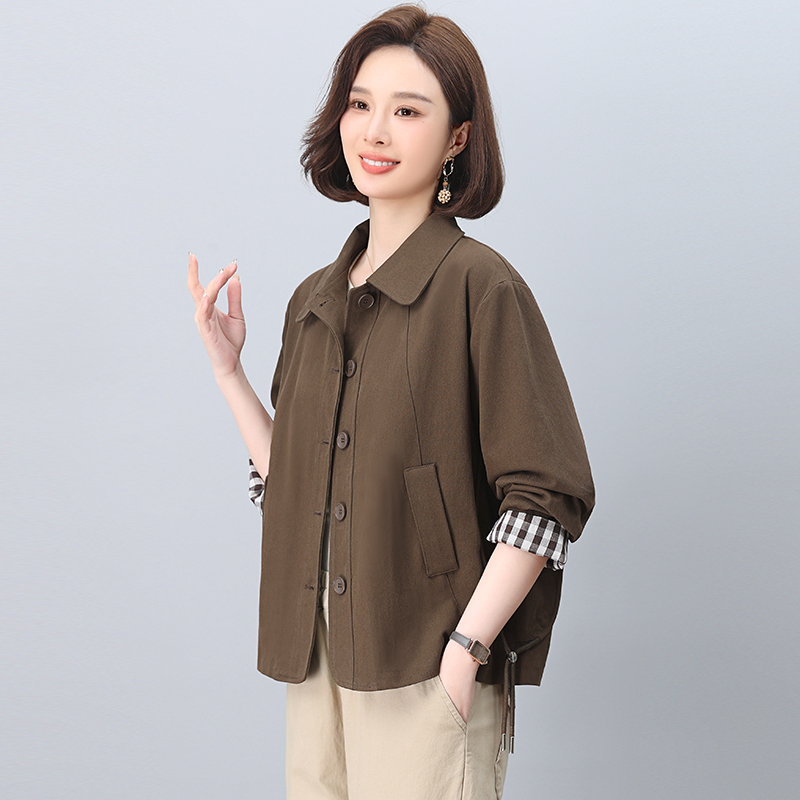 Spring and autumn coat middle-aged windbreaker for women