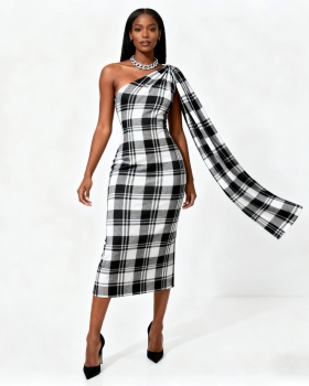 Oblique collar plaid slim European style dress for women