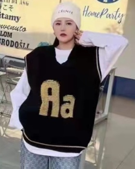 Knitted loose waistcoat fashion sweater for women