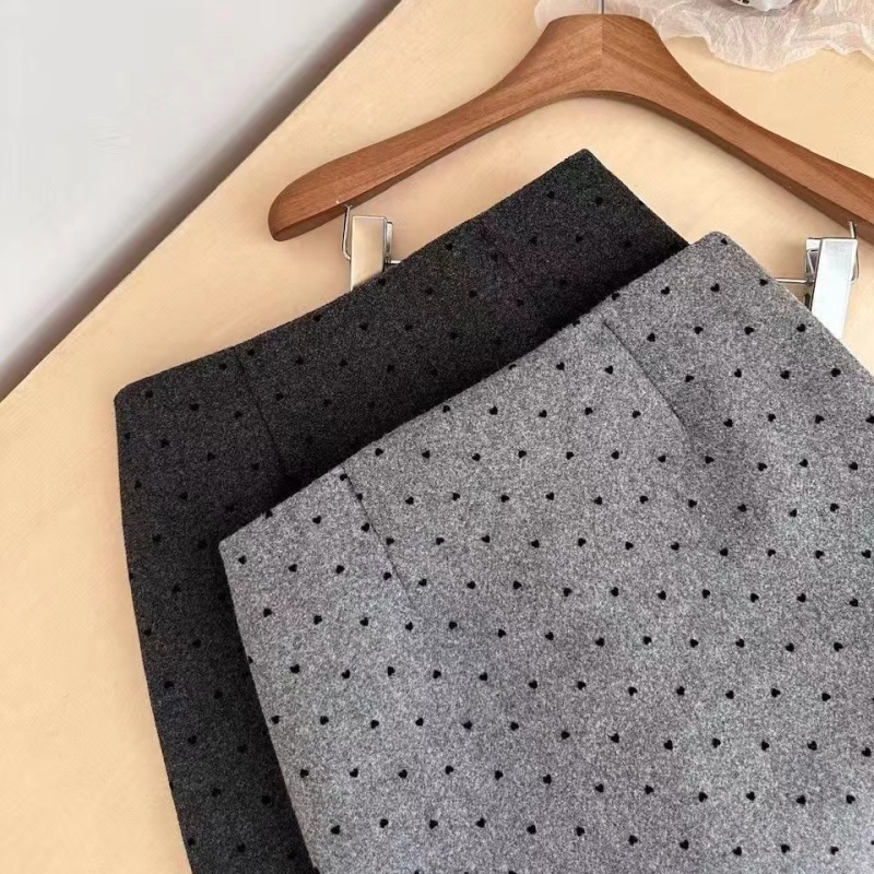 Autumn and winter retro short skirt high waist A-line skirt