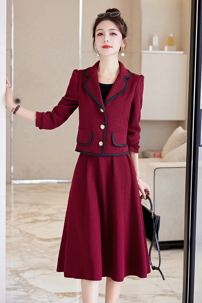 Elegant fashion tops chanelstyle skirt a set