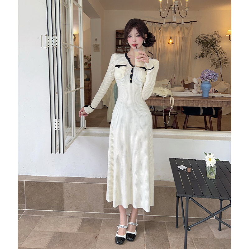 Chanelstyle sweater dress V-neck overcoat for women