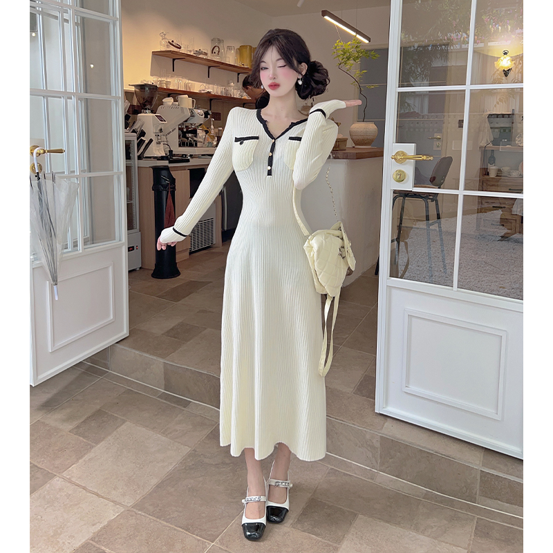 Chanelstyle sweater dress V-neck overcoat for women