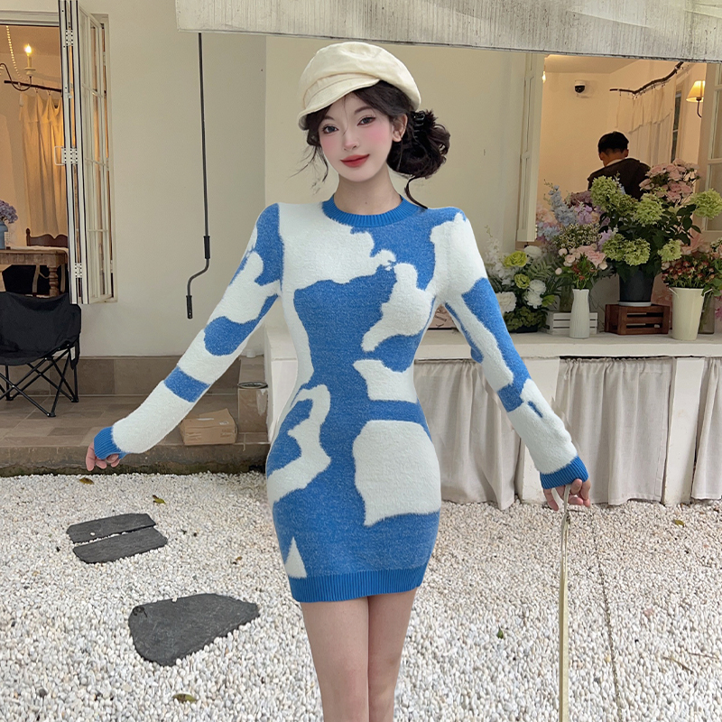 Autumn and winter knitted dress blue T-back