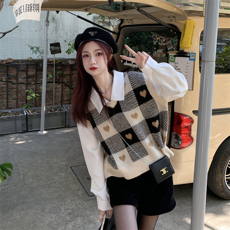 V-neck spring short waistcoat knitted plaid vest