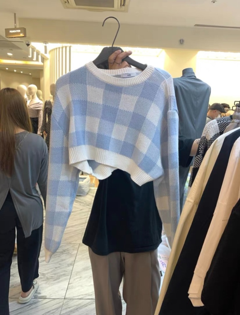 Round neck pullover mixed colors slim sweater for women