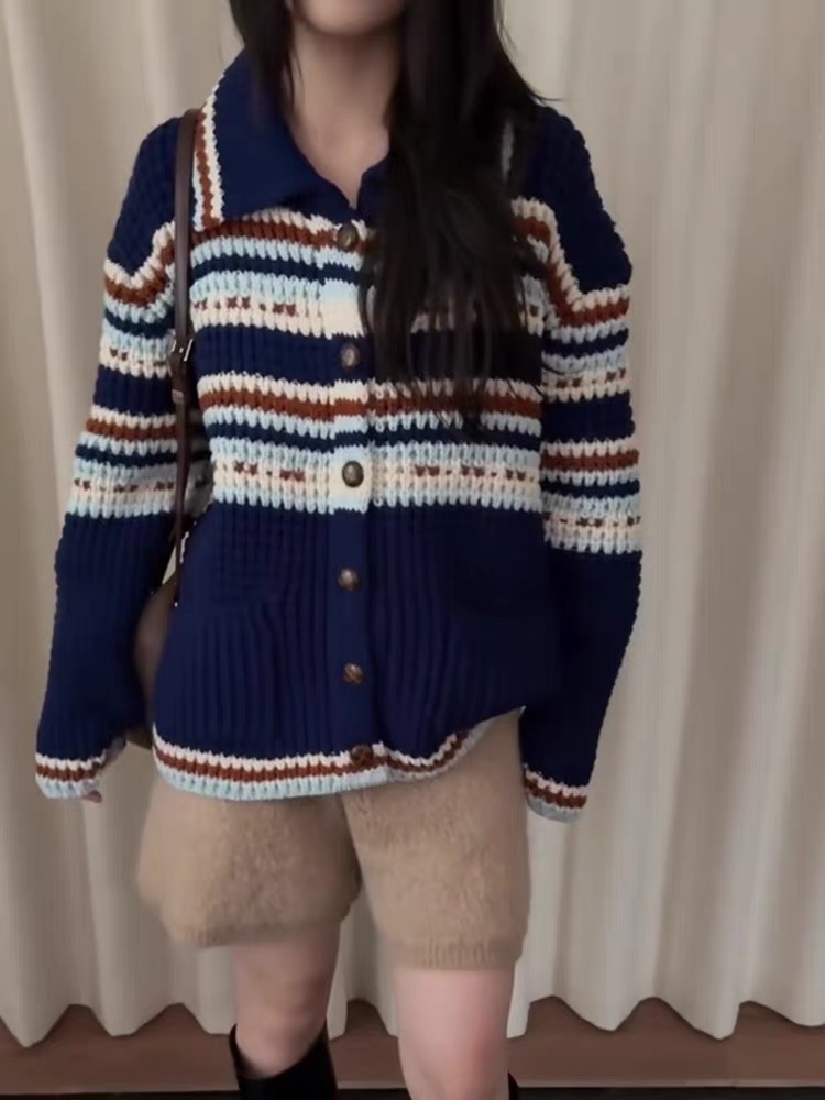 Winter knitted coat short tops for women