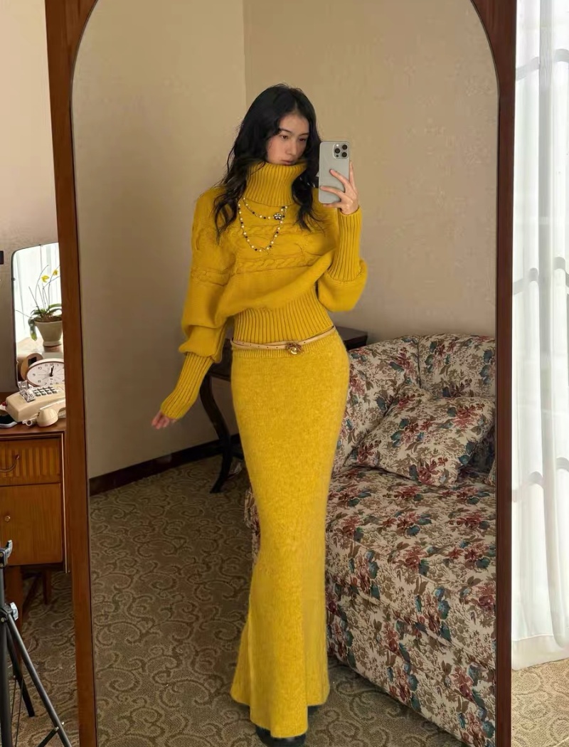 Lazy twist scarf bat sleeve sweater for women