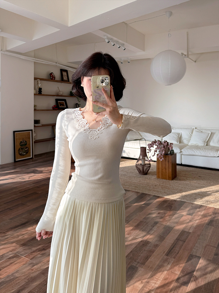 Long sleeve lace V-neck knitted spicegirl bottoming shirt