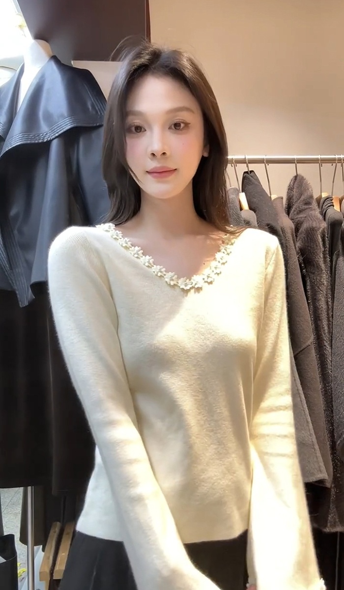 Beading sweater long sleeve bottoming shirt for women