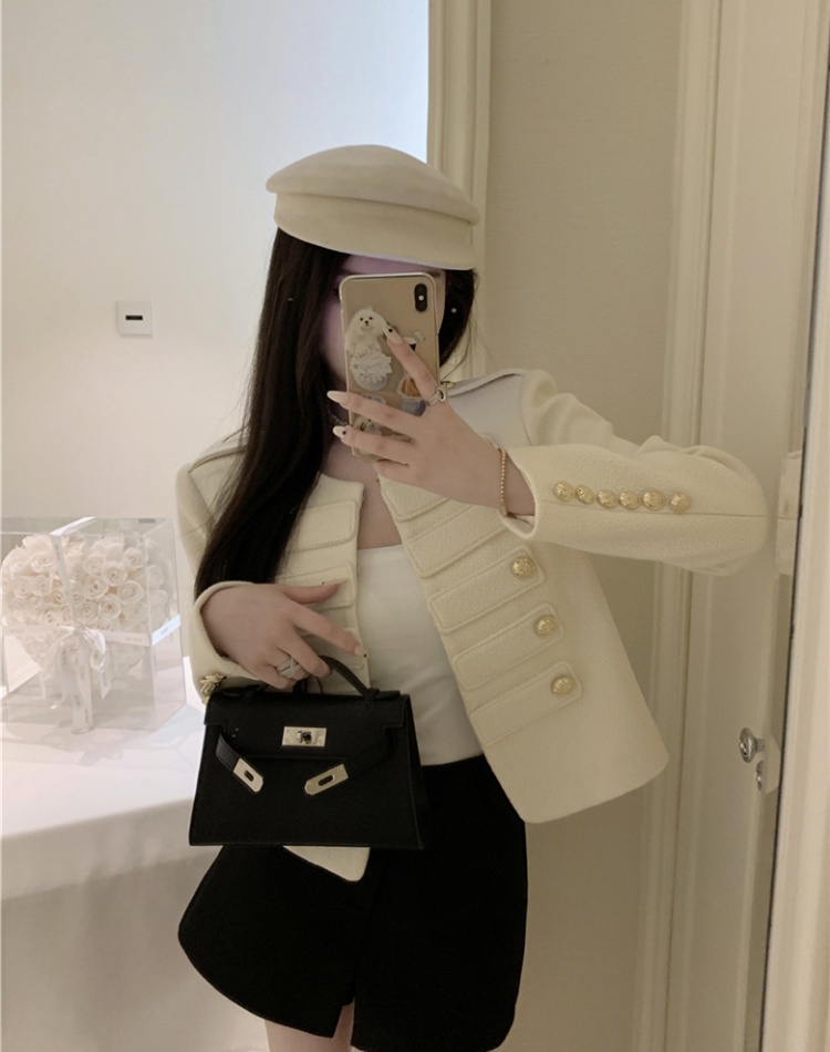 Shoulder pads chanelstyle refinement jacket for women