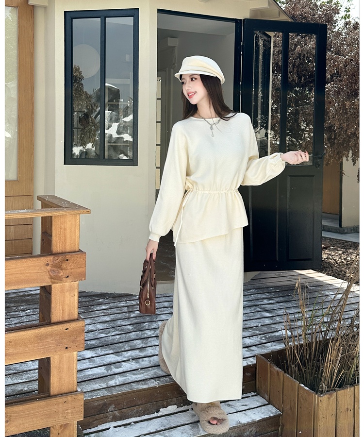 Show young unique round neck skirt 2pcs set for women