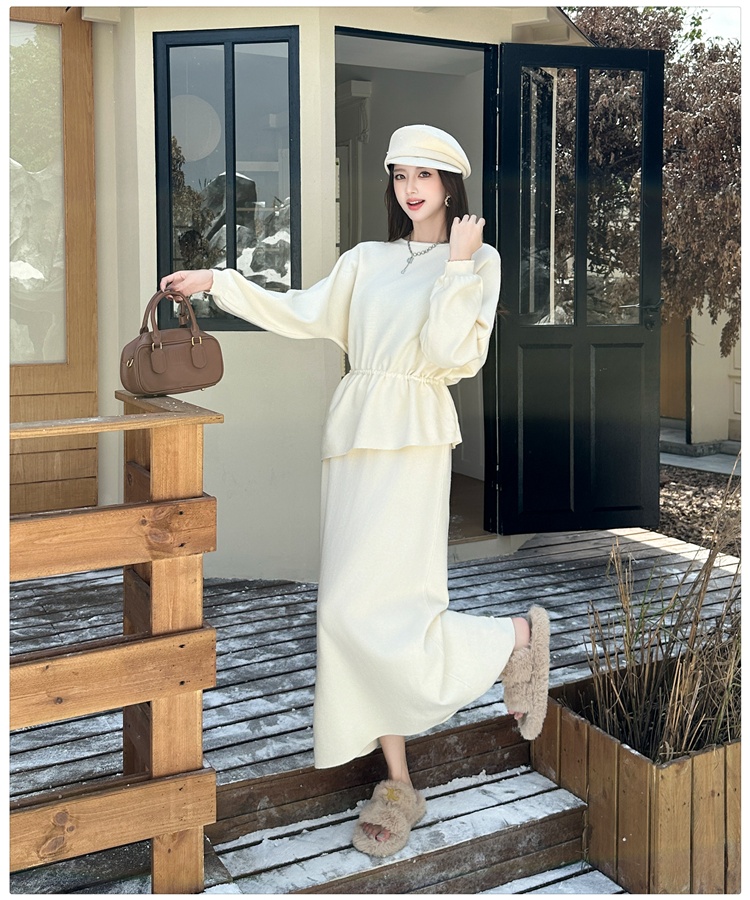 Show young unique round neck skirt 2pcs set for women