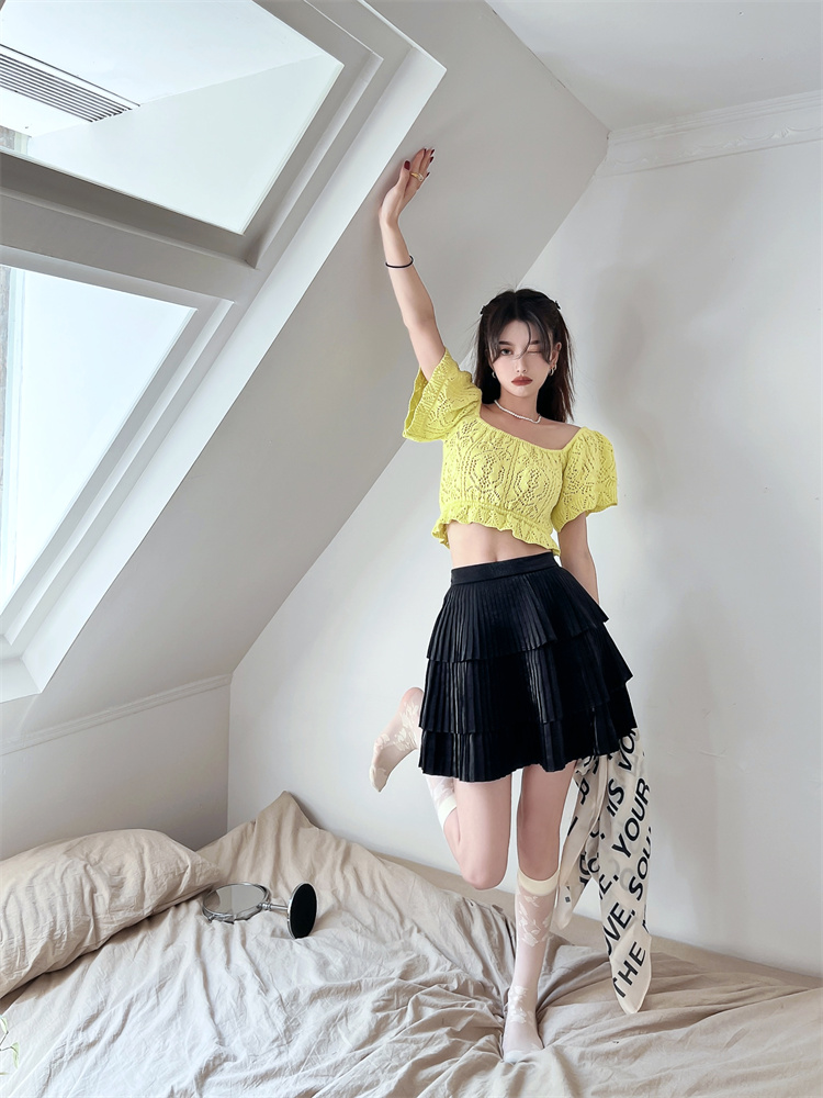 Stripe knitted short short sleeve slim tops for women