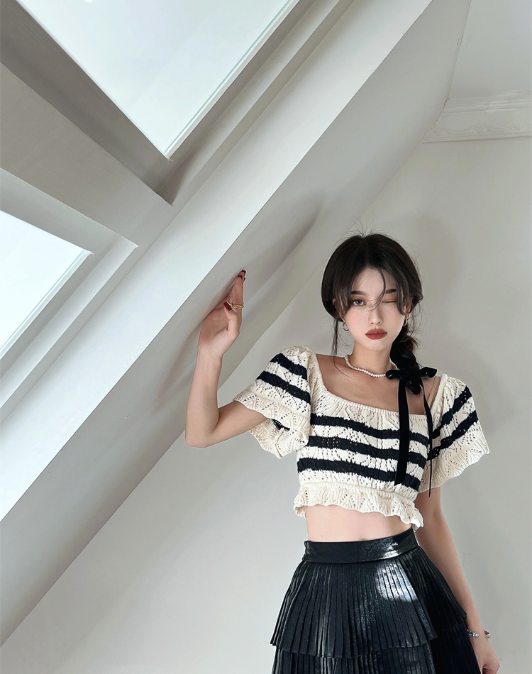 Stripe knitted short short sleeve slim tops for women
