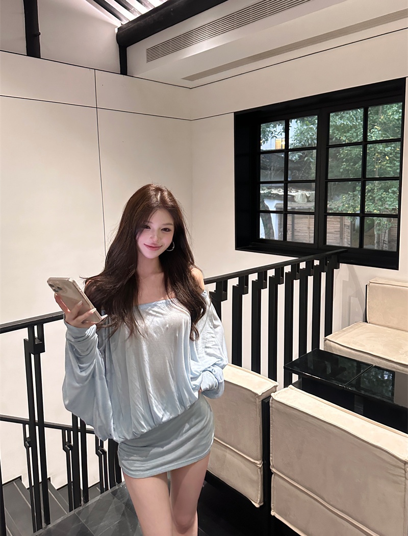 Blue flat shoulder T-back long sleeve slim dress for women