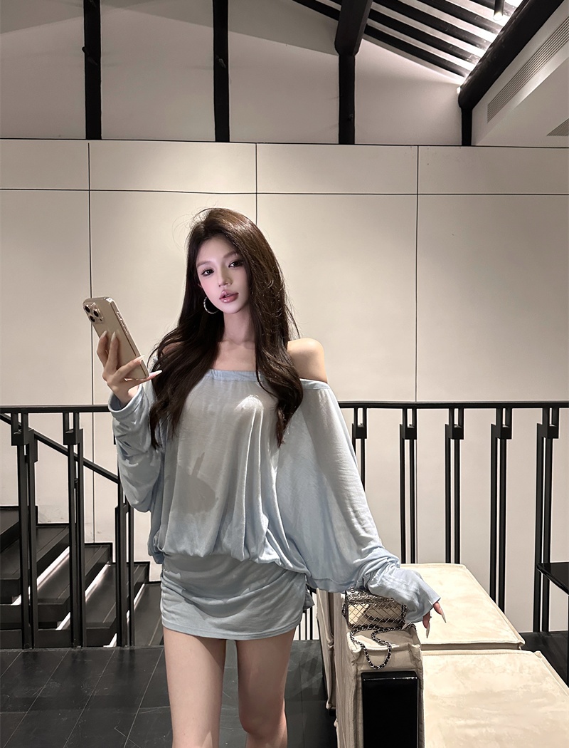 Blue flat shoulder T-back long sleeve slim dress for women